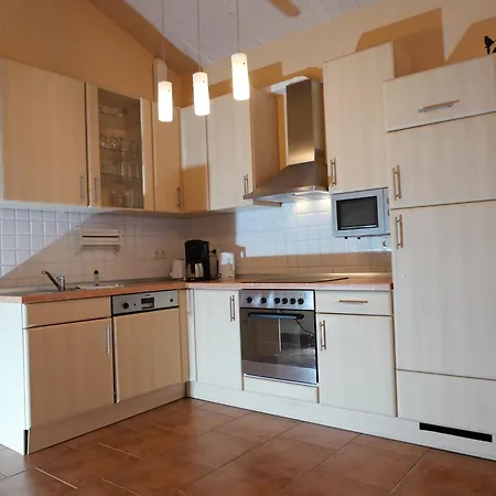 Дом отдыха Direkt Am Beach-19k *